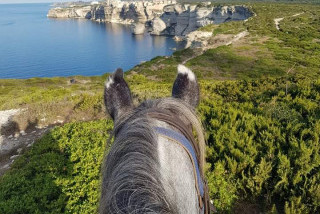 Hébergements randonnées équestres Equi'libre Hébergements randonnées équestres Equi'libre